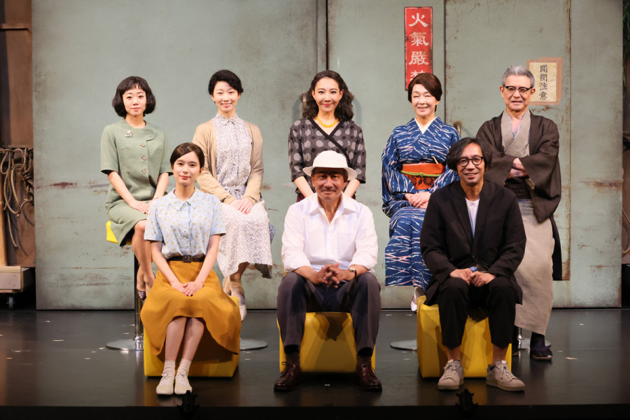 舞台『先生の背中』初日に向けたコメントと写真到着！
