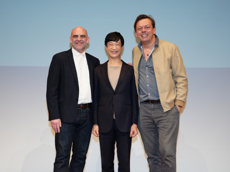 『スリーゴースト』製作発表会見の写真とコメントが到着！