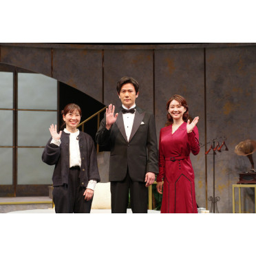 『プレゼント・ラフター』開幕！開幕前会見の写真とコメント＆舞台写真が到着！